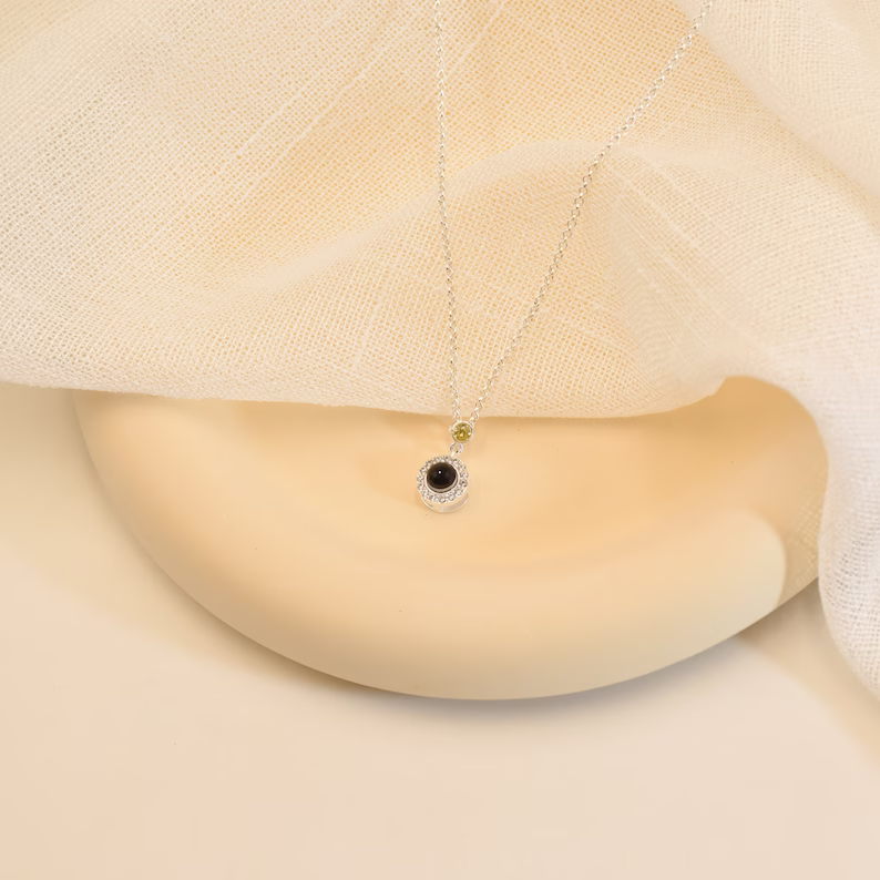 שרשרת נועה עם תמונה מוצפנת