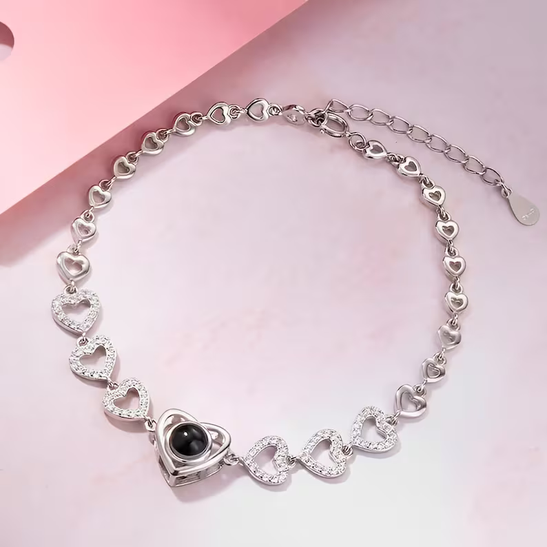 צמיד נועם עם תמונה מוצפנת