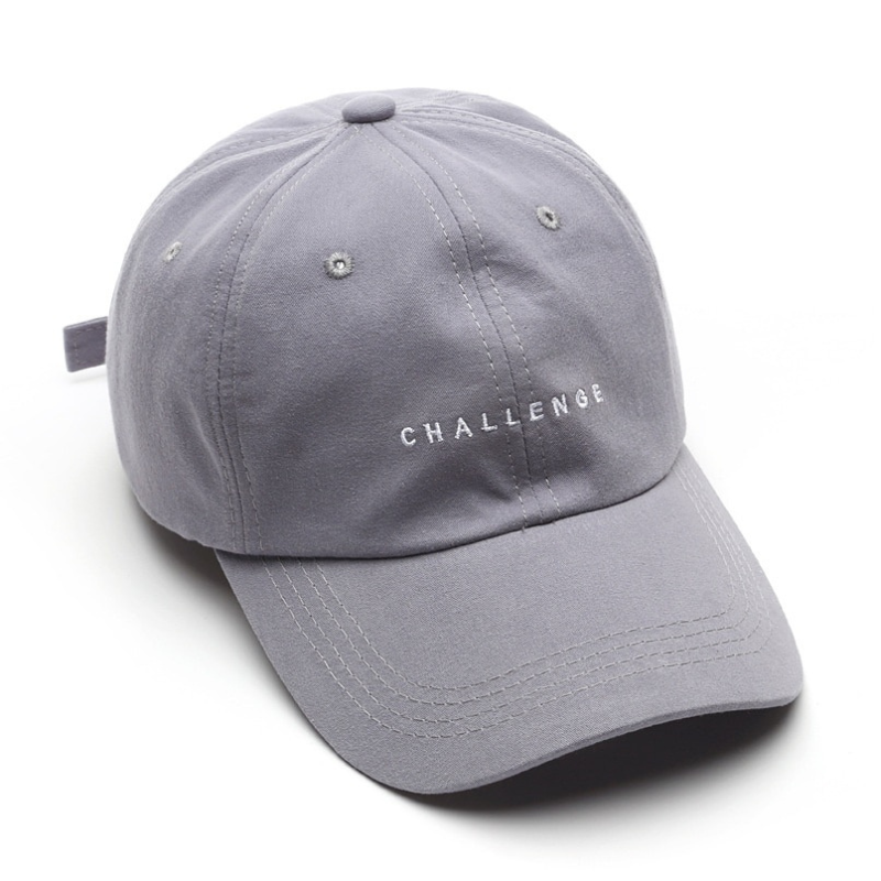 כובע 'CHALLENGE'