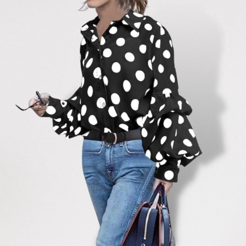 מכופתרת 'דלמטי'