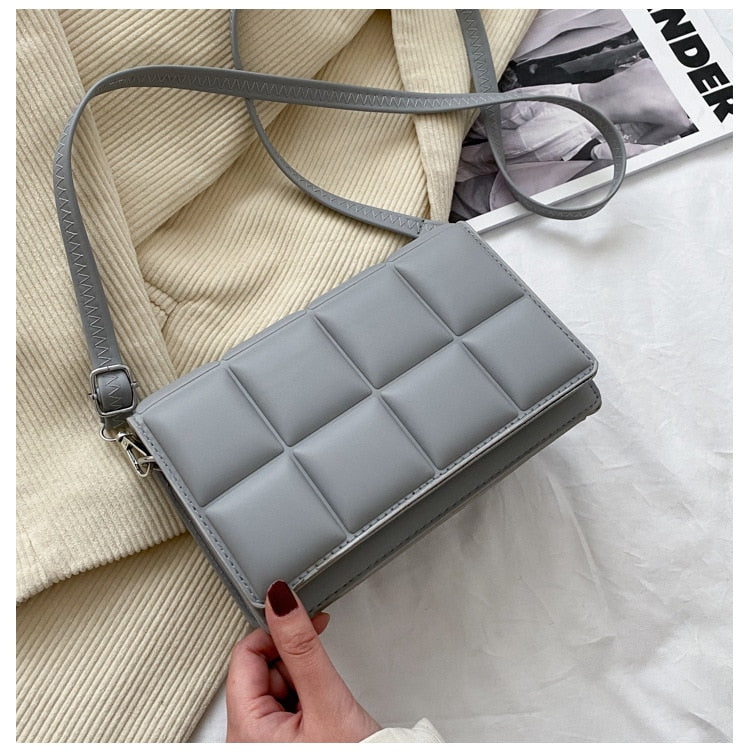 תיק צד משבצות