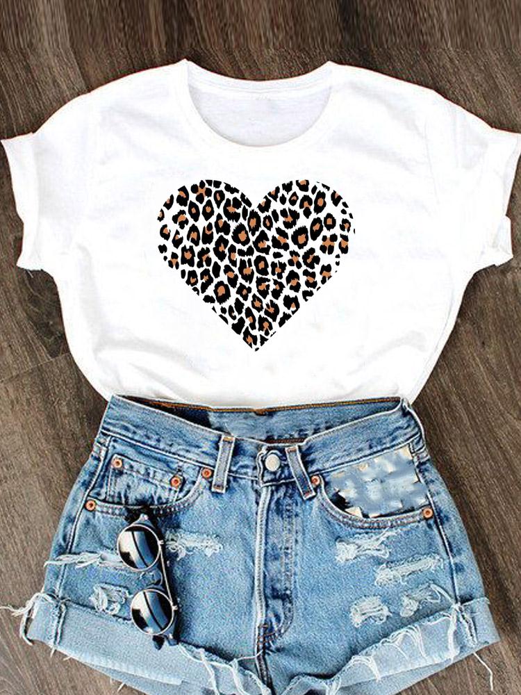 חולצות 'לאבלי'