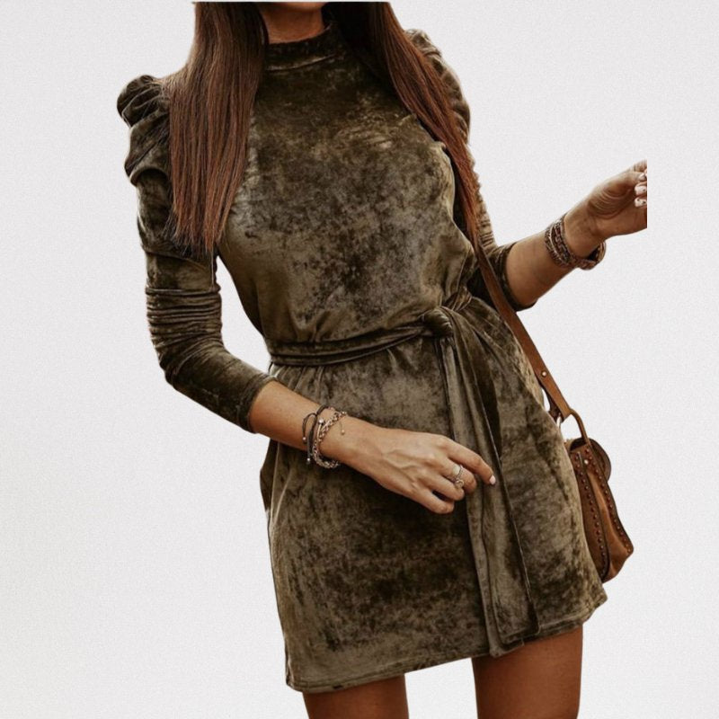 שמלת קטיפה 'יסמין'